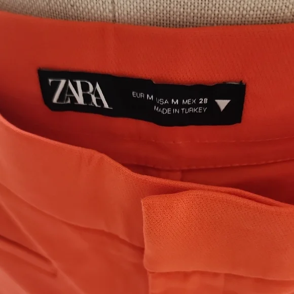 Zara Women's Vibrant Orange Cropped Pants - Picture 2 of 2